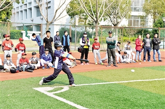 闸北实验小学学子荣膺市棒球联赛冠军 -静安要