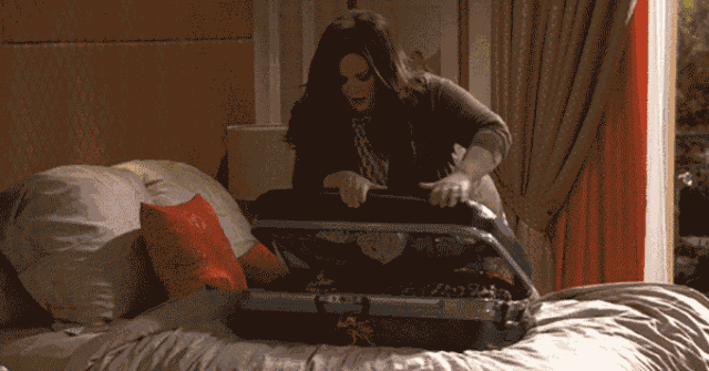 静宝将按照后台收到的回复顺序,为回复顺序是10的倍数的粉丝送出