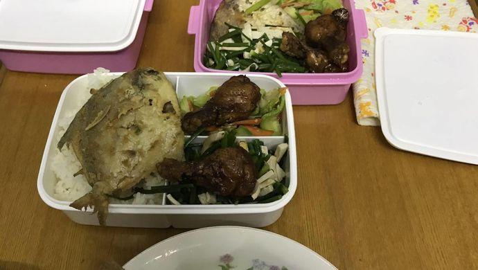 让独居老人吃上热饭,静安这个小区办社区食堂