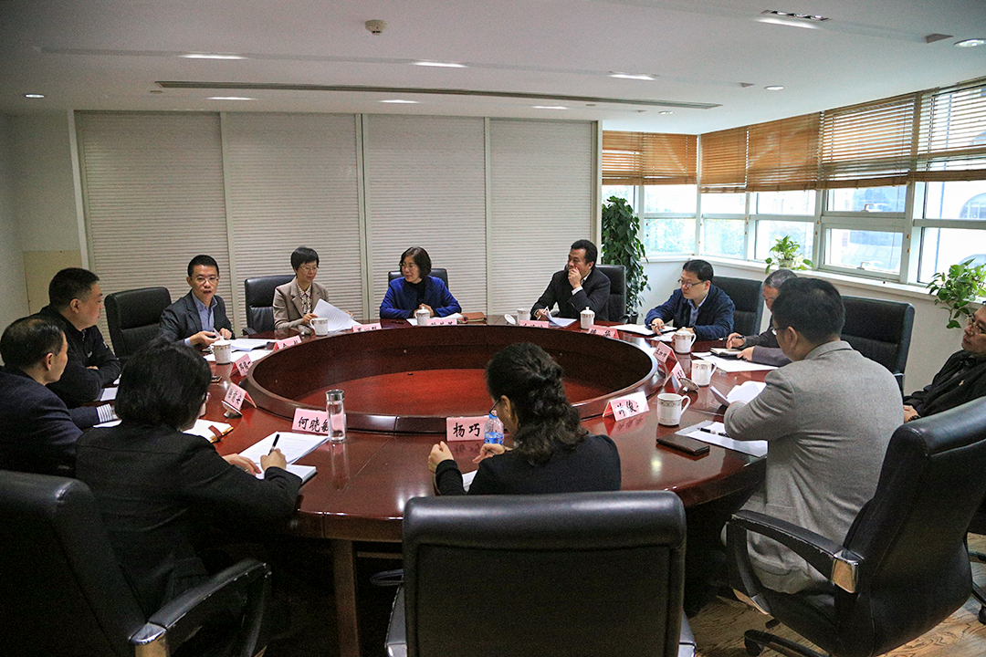 闸北区、静安区体育局积极主动开展撤二建一