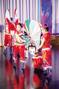 万航渡路小学京韵特色校本课程学术季展示活动