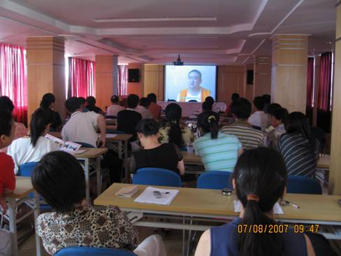 来自高墙的警示--静安区民政党工委组织观看警