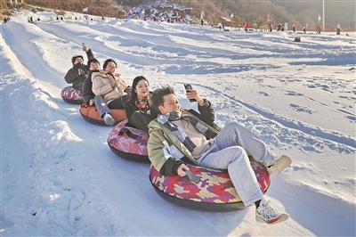 旅游过年释放消费新动能 旅游过年释放消费新动能