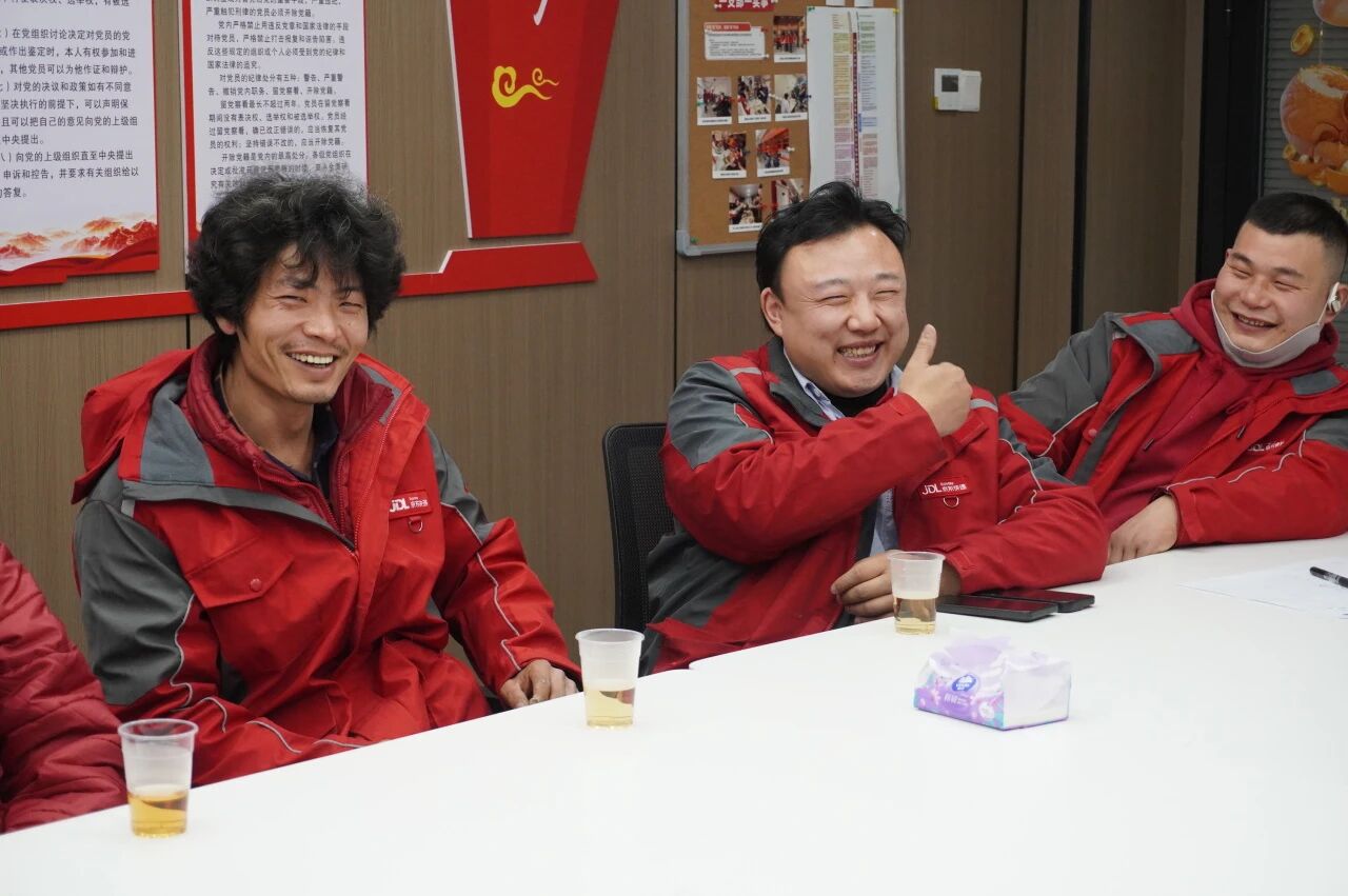 年味满公寓 同“新”筑家园——善居综合网格携手新时代城市建设者管理者之家举办元旦迎新活动 年味满公寓 同“新”筑家园——善居综合网格携手新时代城市建设者管理者之家举办元旦迎新活动