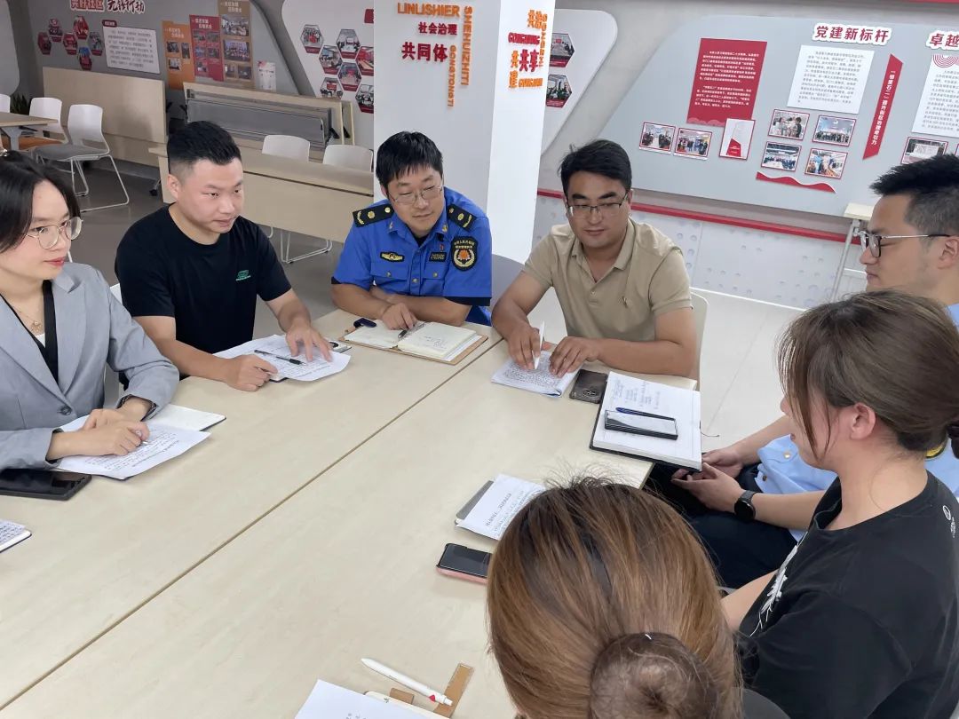从商铺小老板到街区党支部书记，他说“关键是要实实在在为街区办点事、办成事！ ”｜我在街区当书记