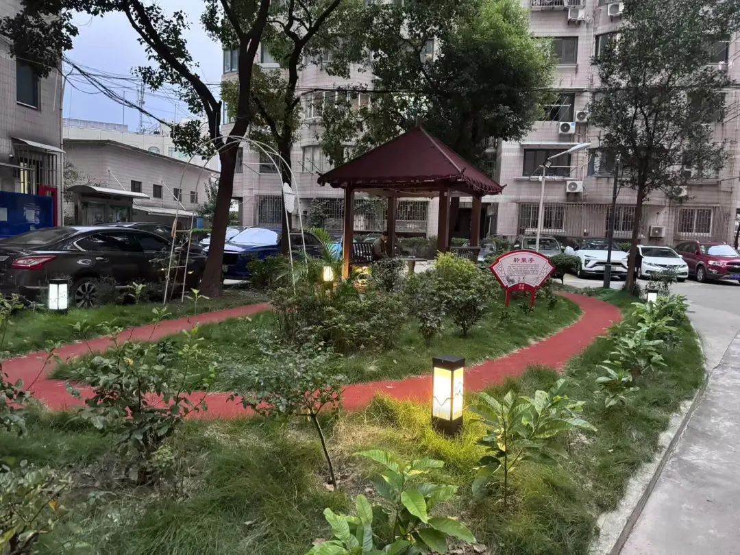 嗲！房龄近30年的静安老小区，焕新为“花园小区”→