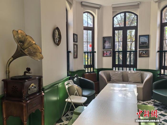 8f147eac-aeaa-4aeb-86aa-79781ecd320d_zsite.jpg 8f147eac-aeaa-4aeb-86aa-79781ecd320d_zsite.jpg