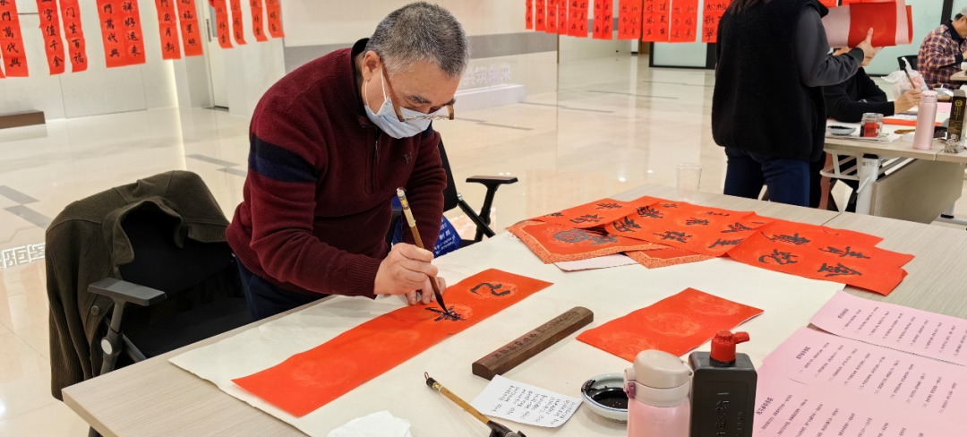 翰墨飘香迎佳节，暖心纳福送春联｜过新年，在静安