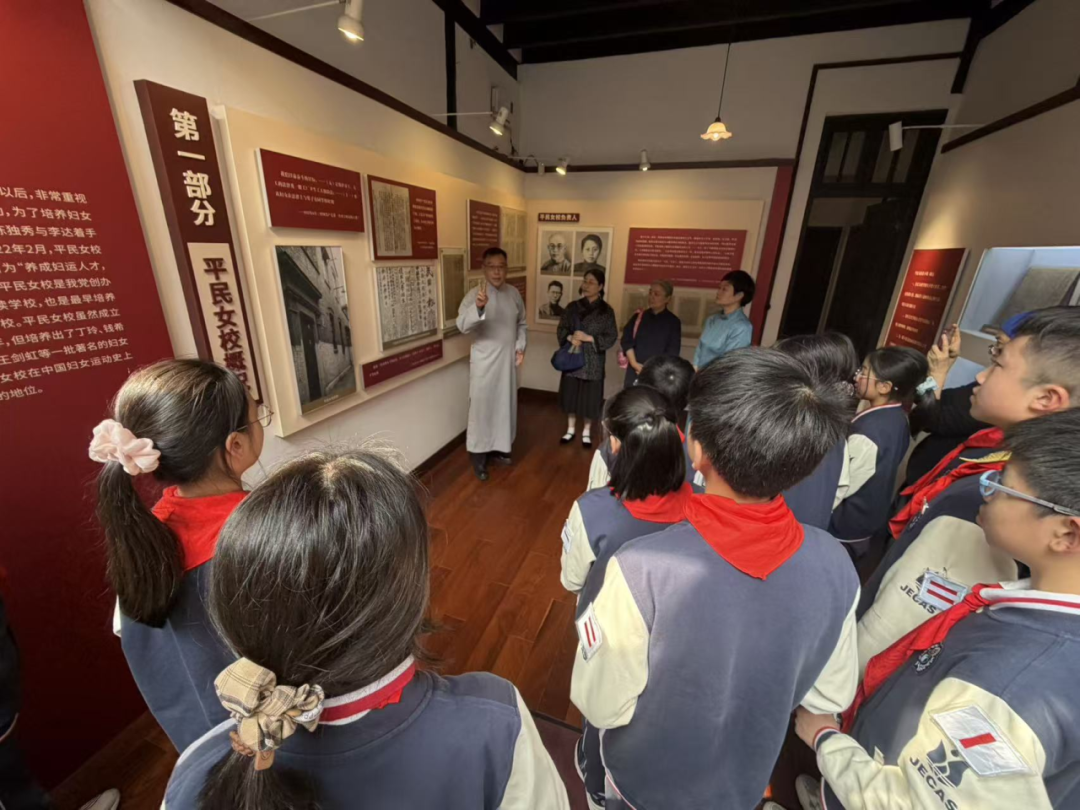 缅怀英烈守初心 赓续血脉担使命 | 静安区各校开展“清明祭英烈”活动 缅怀英烈守初心 赓续血脉担使命 | 静安区各校开展“清明祭英烈”活动