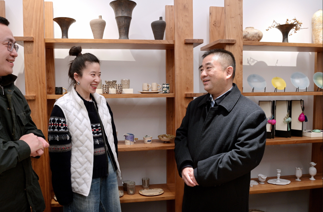 区委书记钟晓咏调研“巨富长”商业业态布局及入驻品牌发展情况