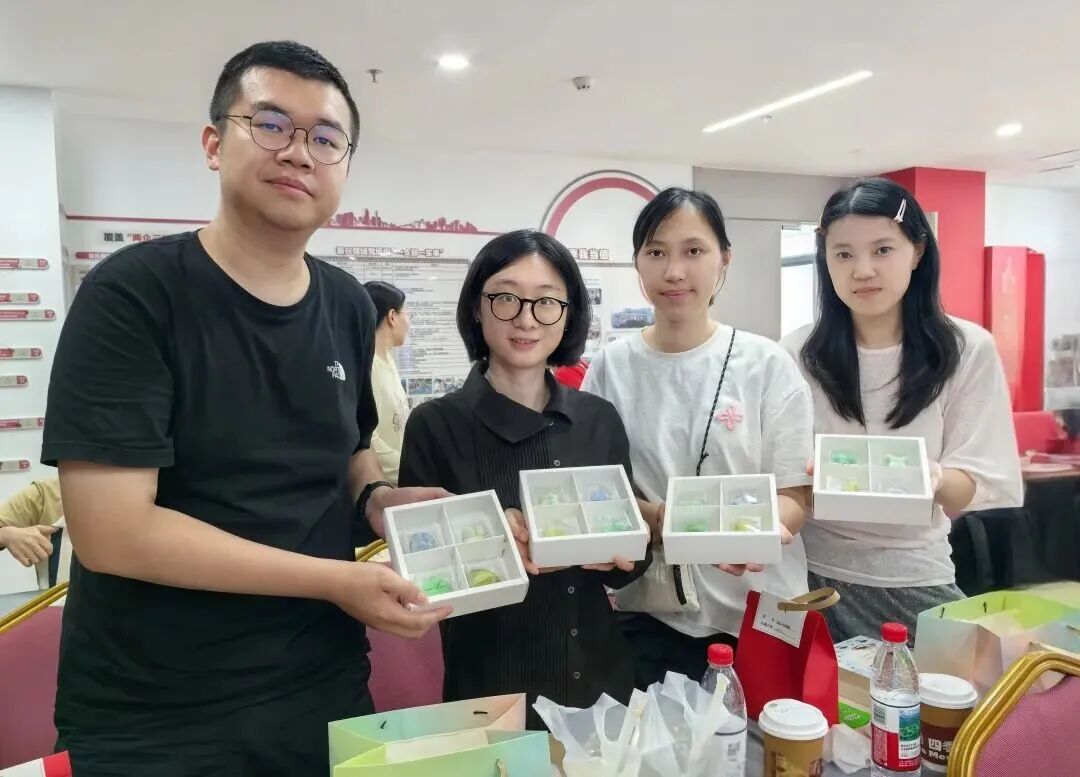 “茶”聚匠心,美美与“共”!共和新路街道开展静工联盟趣社团茶文化主题活动 “茶”聚匠心,美美与“共”!共和新路街道开展静工联盟趣社团茶文化主题活动