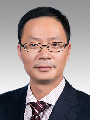 罗华品照片