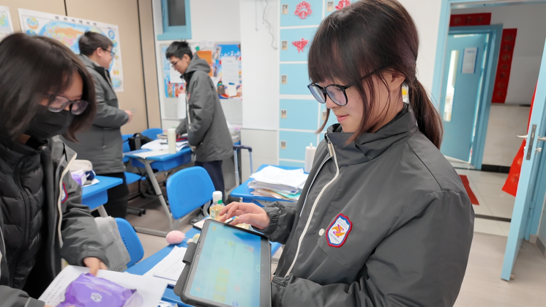 小班学群、专属学室、一人一课表……华东模范中学学子亲历办学整体改革，收获归属感与成长力