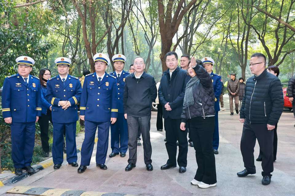 上海开展消防安全知识宣传进社区主题日活动