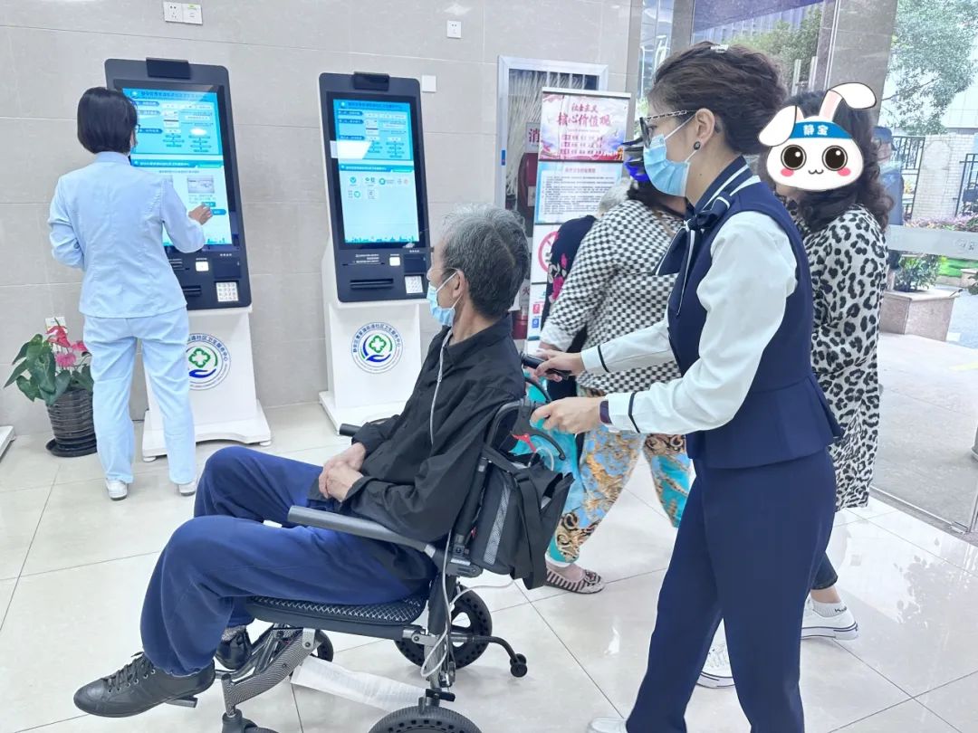 公益陪诊、药膳推广、以书会友……TA们以文化赋能医疗事业发展