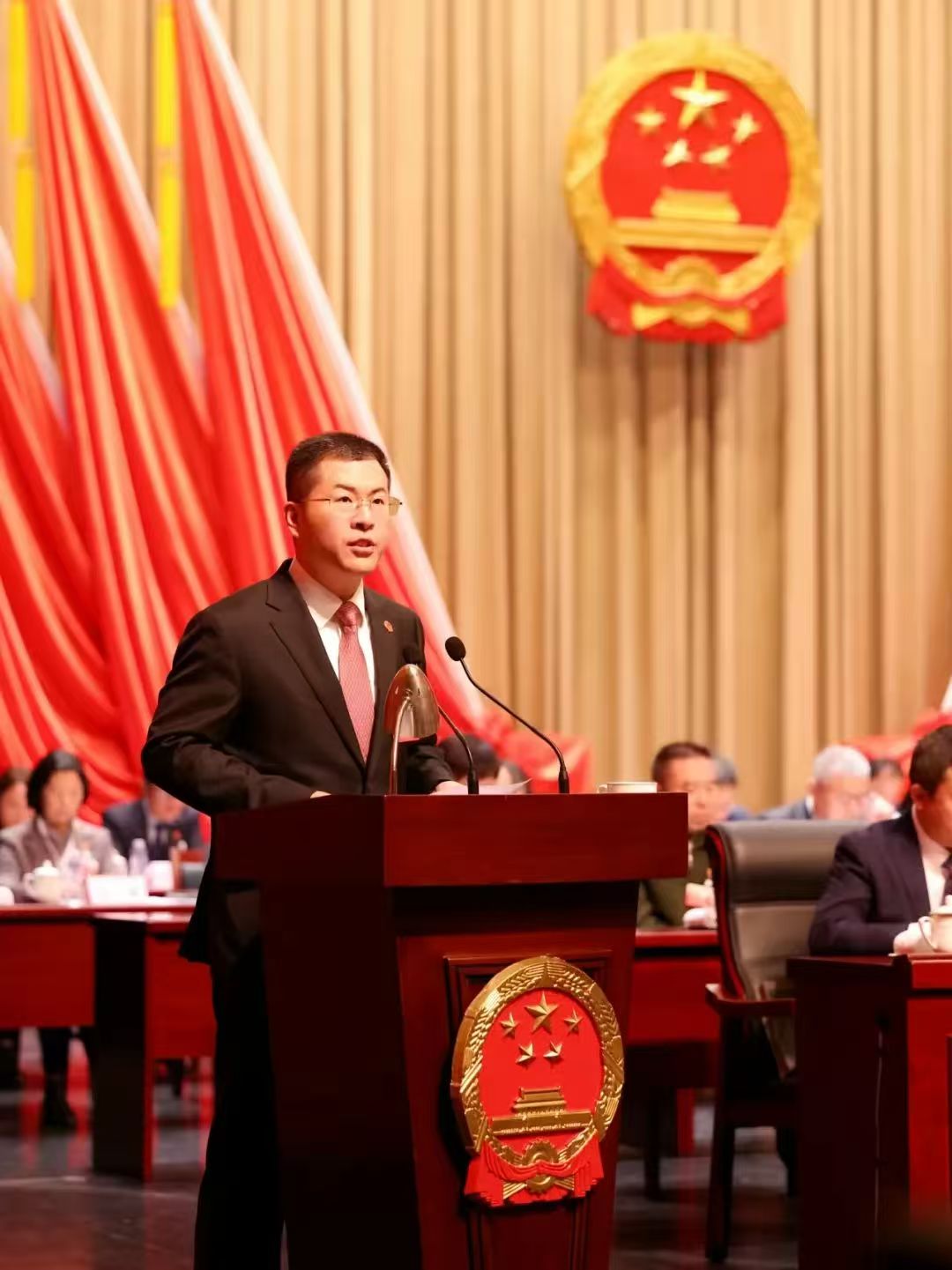 静安区第二届人民代表大会第六次会议隆重开幕