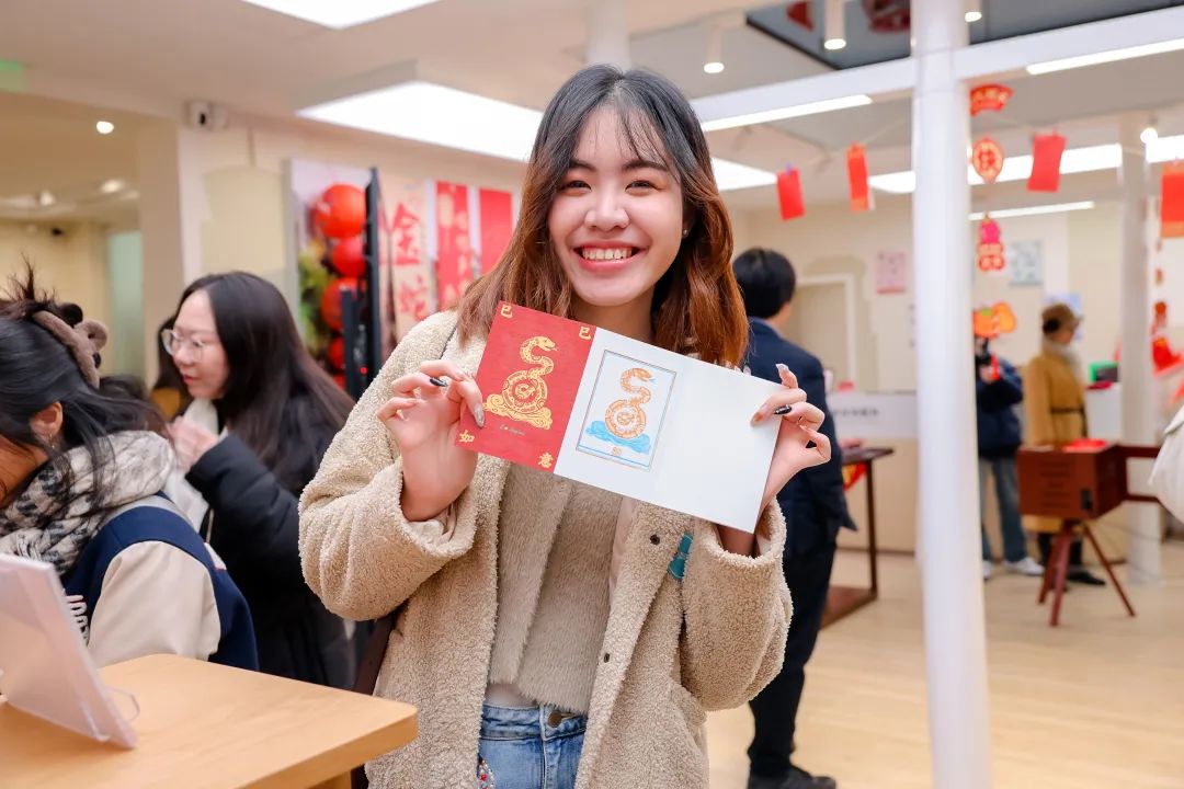 来静安怎么玩、怎么逛？跟着“爱静安”City Walk外国友人专属线路出发 | 过新年，在静安