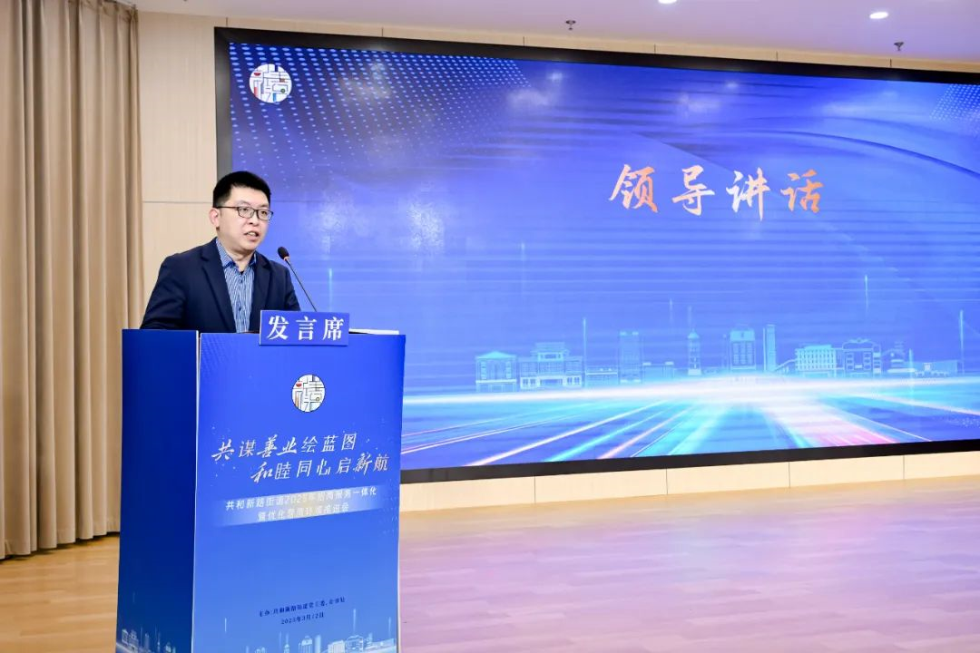 11街道党工委副书记、办事处主任张纬臣讲话.png