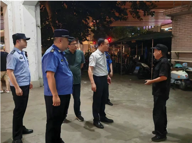 高温坚守不松劲 防汛防台不懈怠 隐患排查不停歇——共和新路街道扎实开展安全生产综合大检查