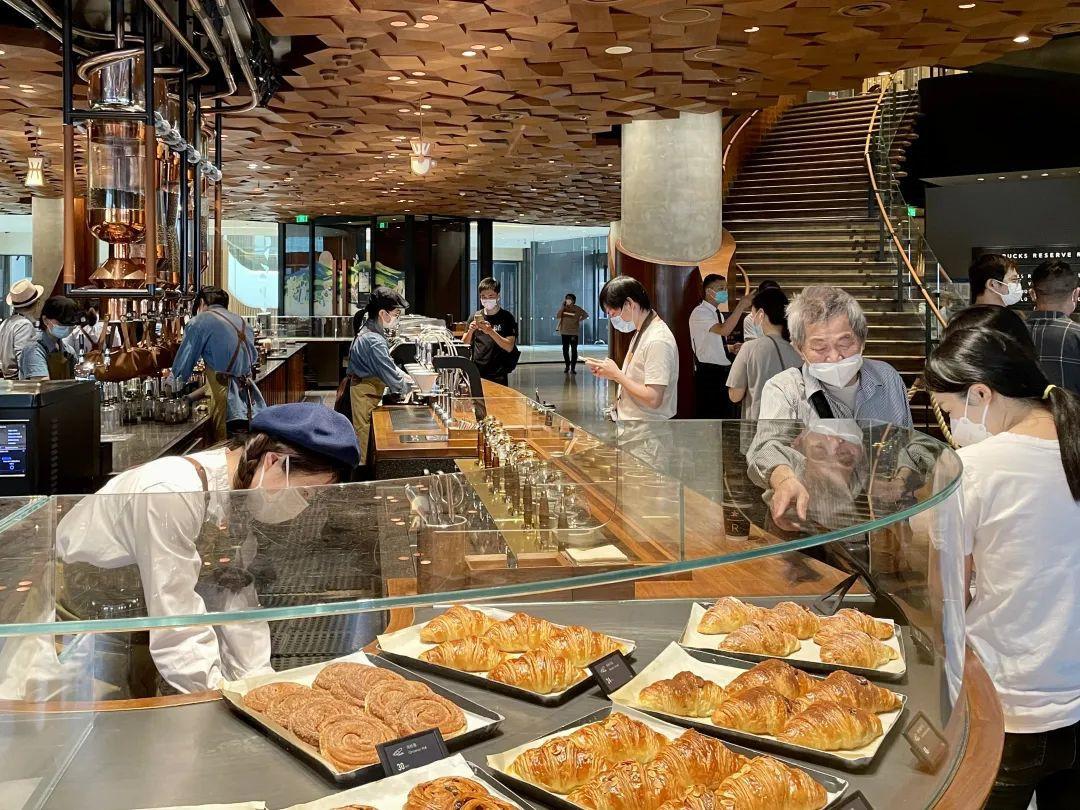 咖啡快乐回来了星巴克臻选上海烘焙工坊正式回归