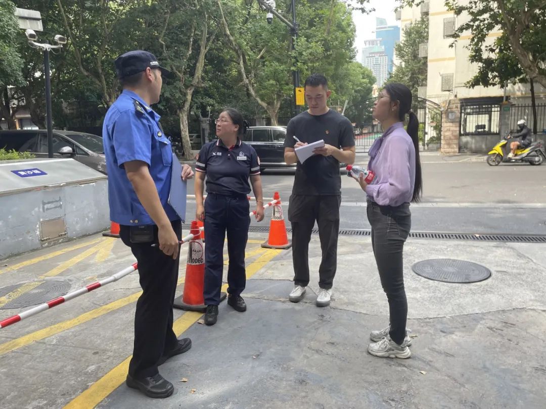 “日常经营中遇到困难请找我！”｜我在街区当书记
