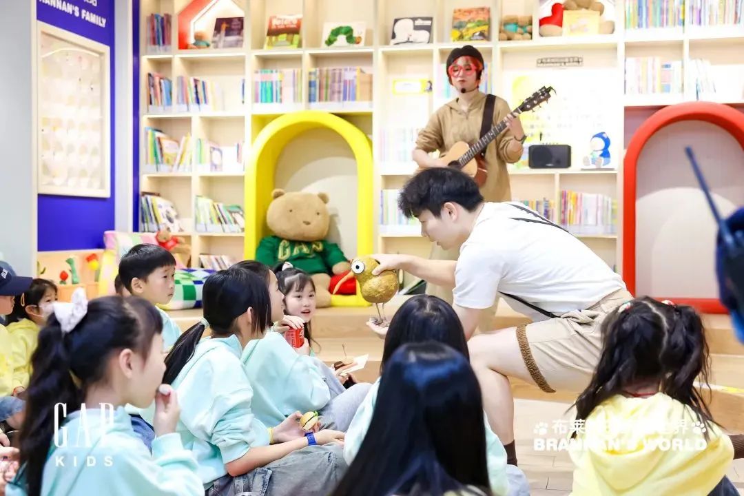 GAP全球首家亲子体验空间亮相南京西路，静安文旅共创畅想谷邀你体验！