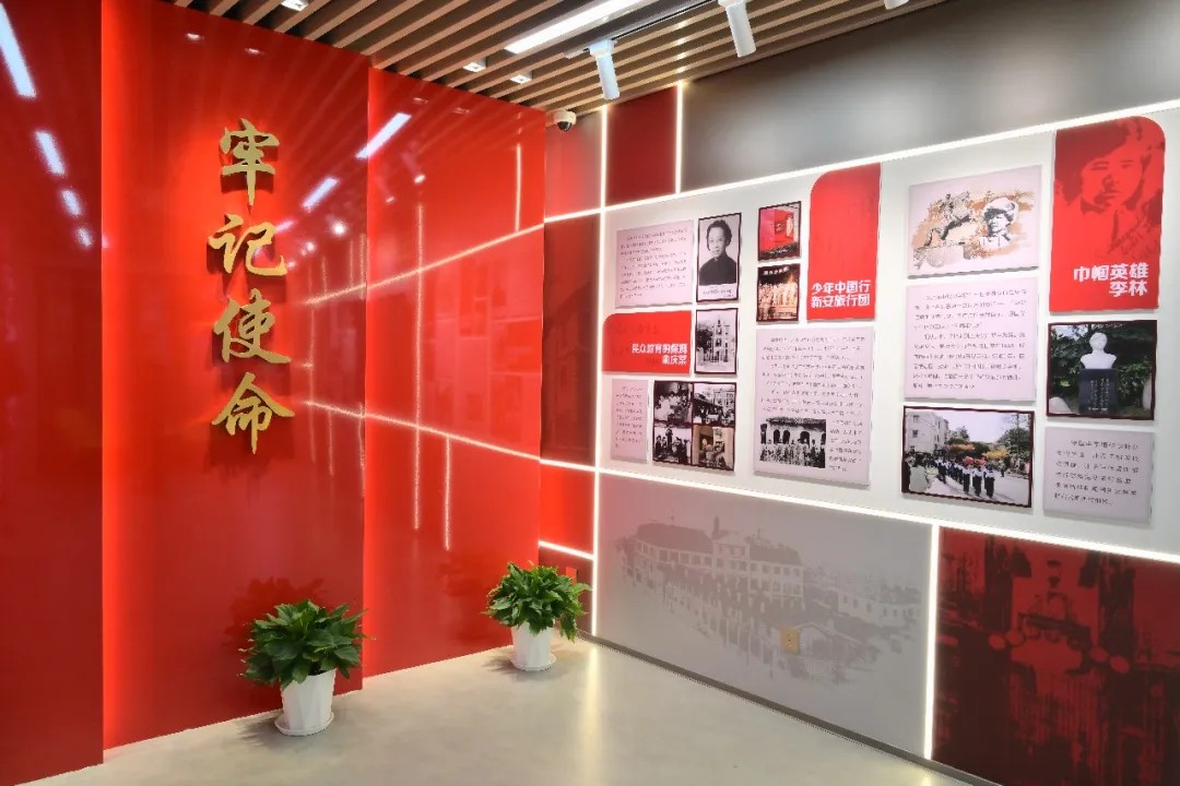 静安区教育党建与人才服务中心揭牌！第五届教育拔尖人才培养项目同步启动