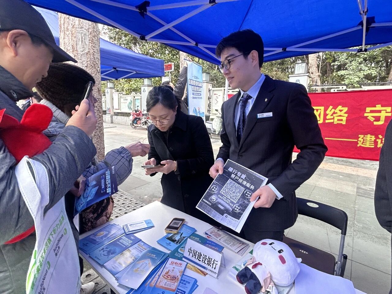 春风暖民心，志愿践初心！共和新路街道开展3•5学雷锋主题志愿服务活动