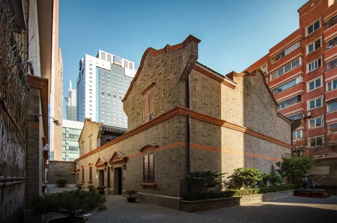 出发！静安发布百年工运线路和愚园路City Walk主题线路→｜中国旅游日