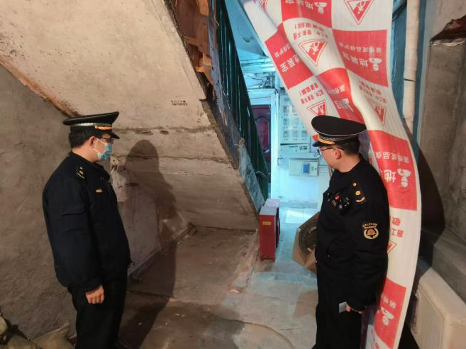 楼道不是“自留地”，“法理情”共筑安全“邻里桥”