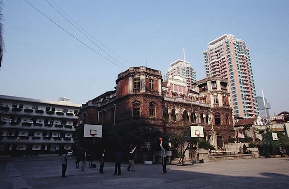 南京西路商圈又添新地标百年老洋房民立中学校舍今起对公众开放