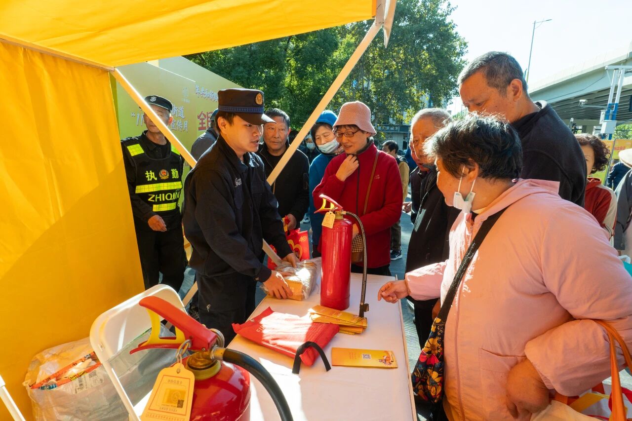 民消防 生命至上——共和新路街道开展“119消防宣传月”主题活动