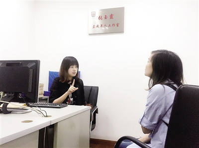 张玉霞未成年人工作室成立以来，先后为几十名未成年人提供法律援助